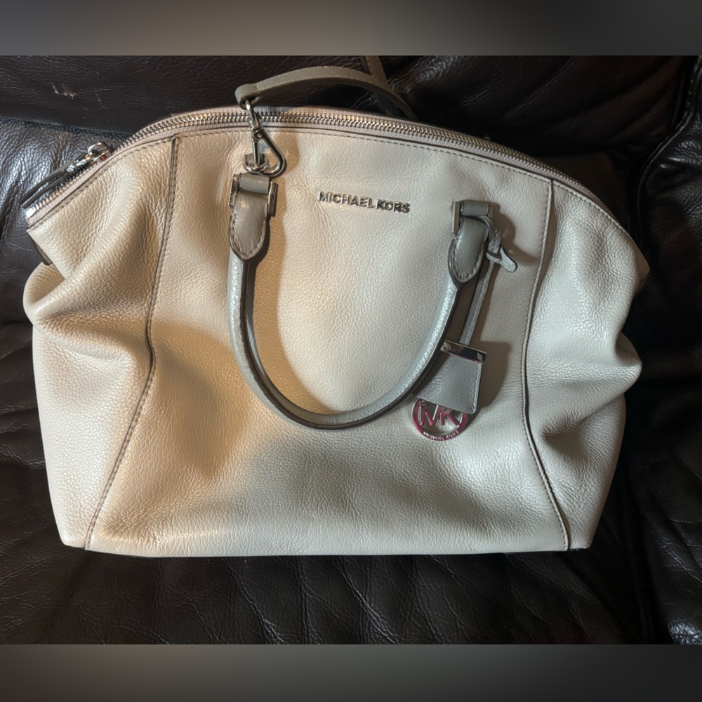 Michael Kors Riley handbag